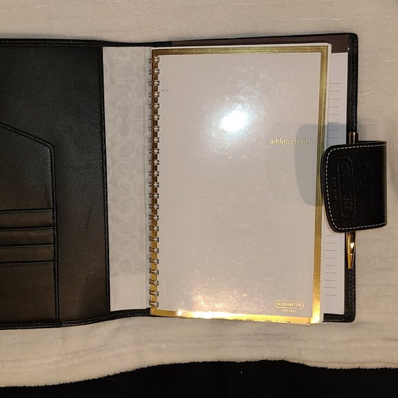 Coach 2009 Planner/Address Portfolio - Picture 5 of 11